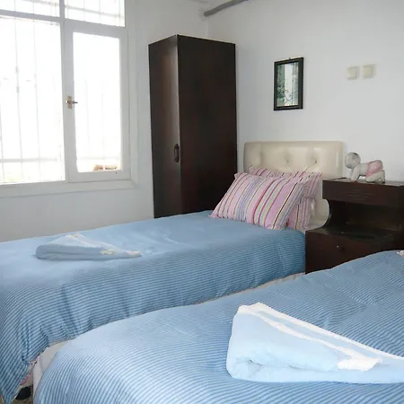 Anzac Golden Bed Guest house *