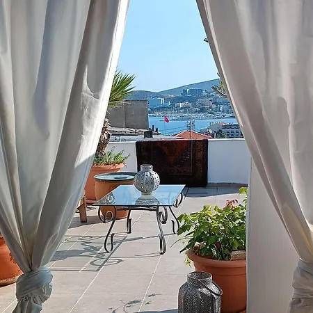 Anzac Golden Bed Kusadasi