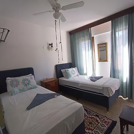 Anzac Golden Bed * Kusadasi